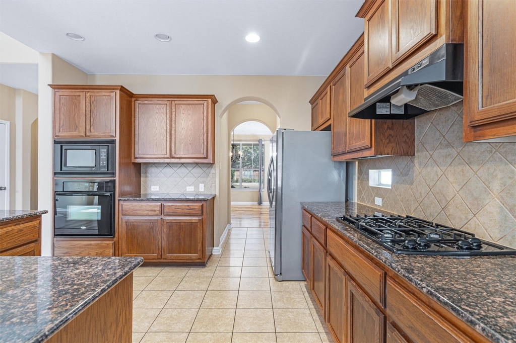 620 Middle Creek Dr - Photo 11