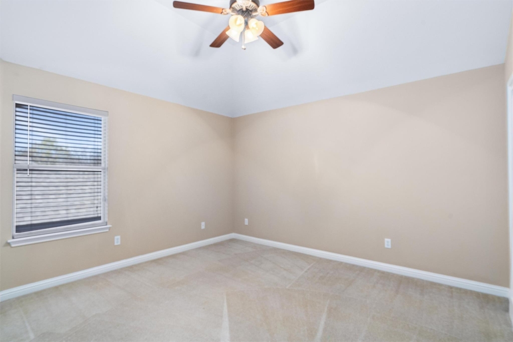 620 Middle Creek Dr - Photo 29