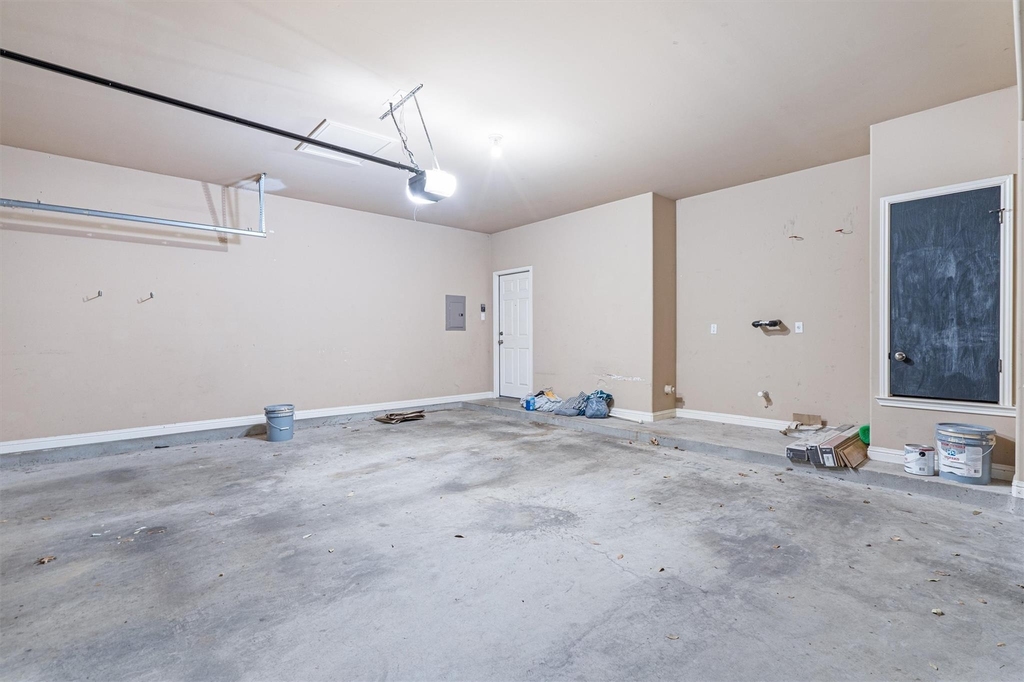 620 Middle Creek Dr - Photo 35