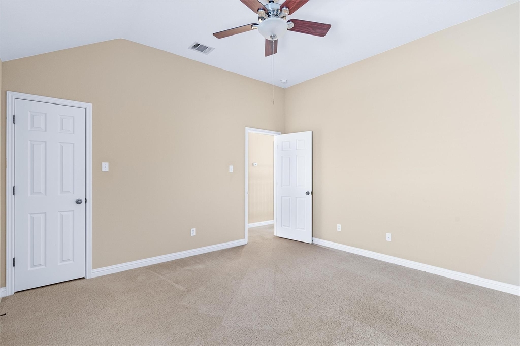 620 Middle Creek Dr - Photo 28