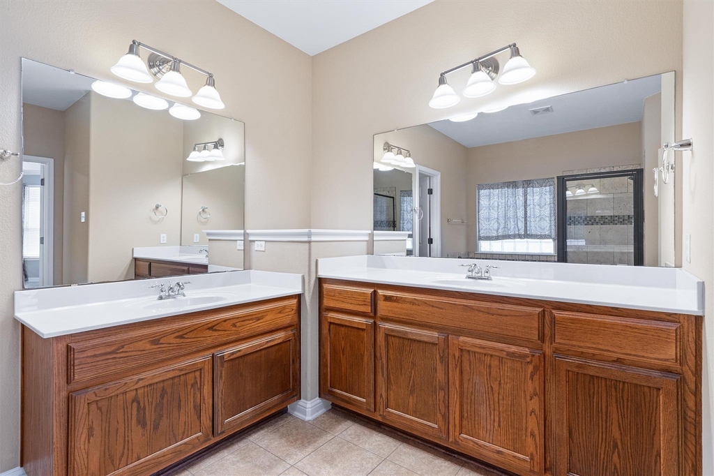 620 Middle Creek Dr - Photo 18