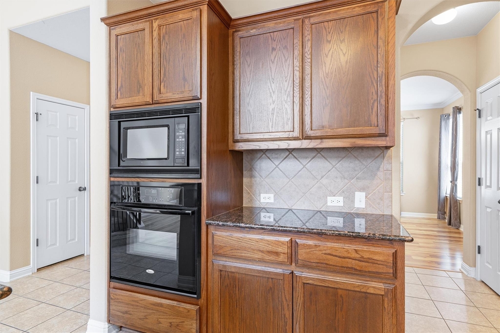 620 Middle Creek Dr - Photo 13