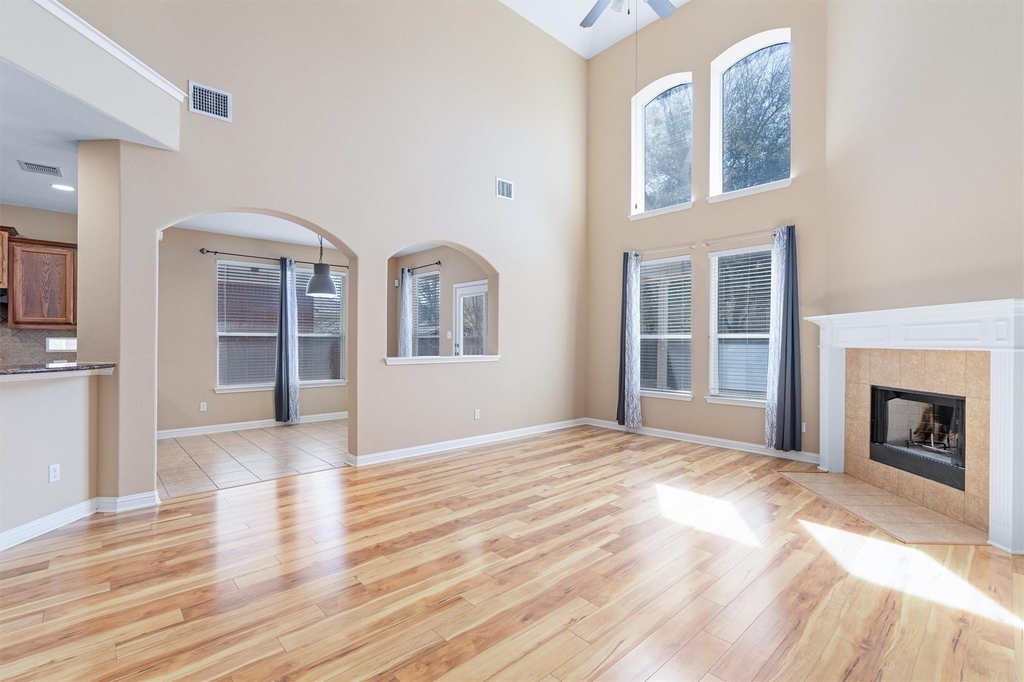 620 Middle Creek Dr - Photo 7