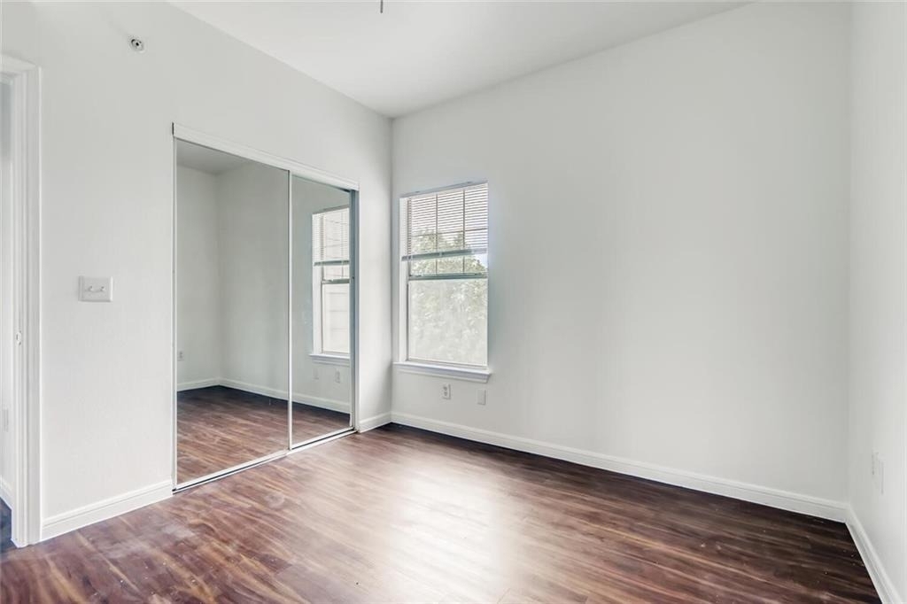 2320 Gracy Farms Ln - Photo 8