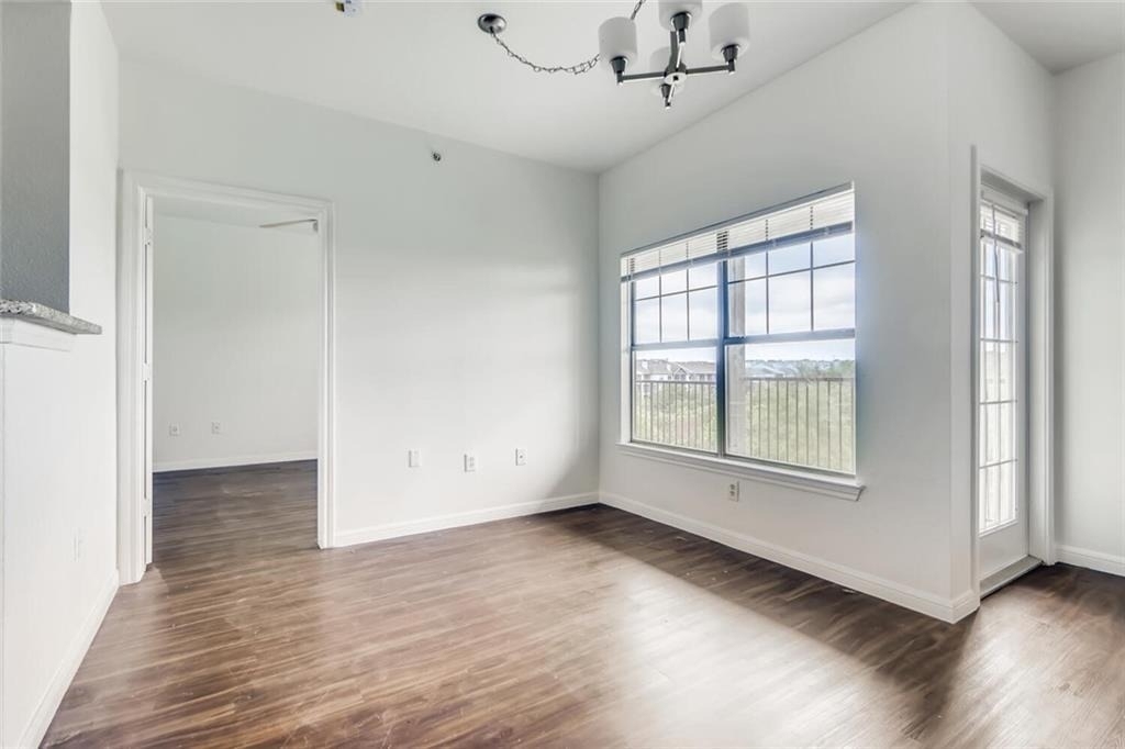 2320 Gracy Farms Ln - Photo 2