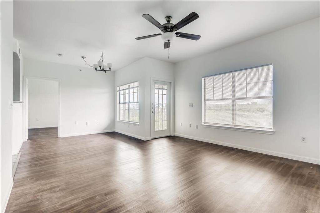 2320 Gracy Farms Ln - Photo 0