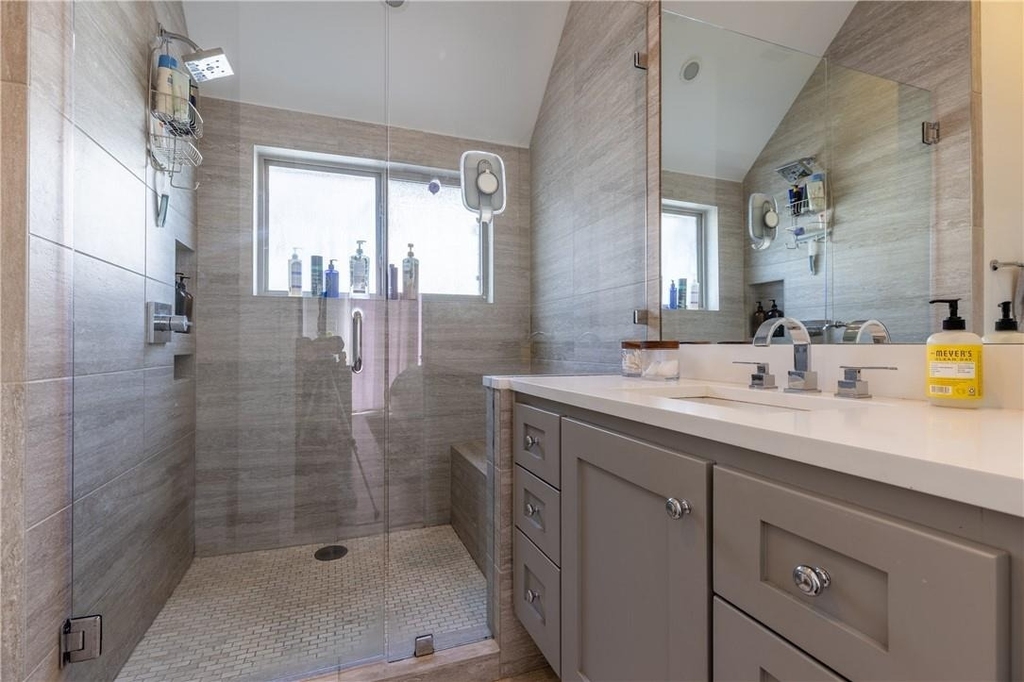 500 W 51st St - Photo 22