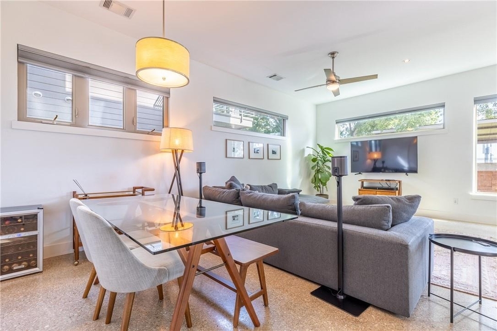 500 W 51st St - Photo 11