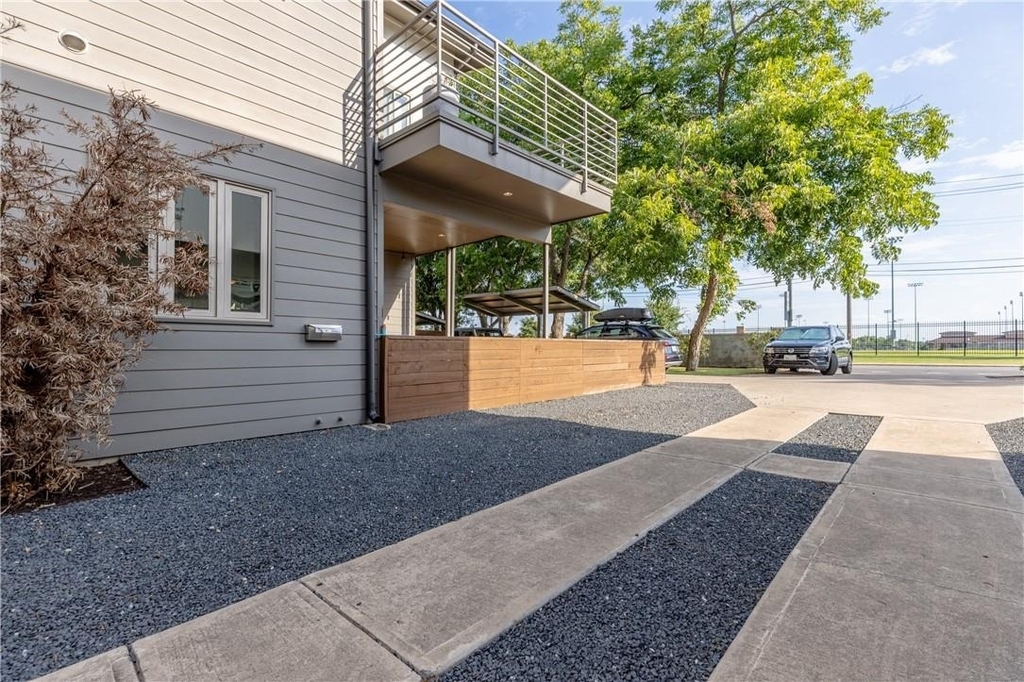 500 W 51st St - Photo 32
