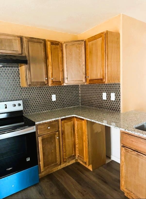 240 W Elm St - Photo 10