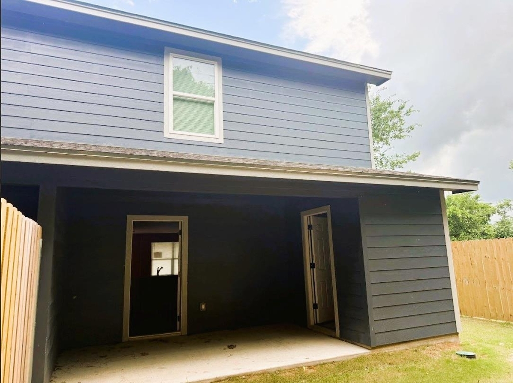 240 W Elm St - Photo 21