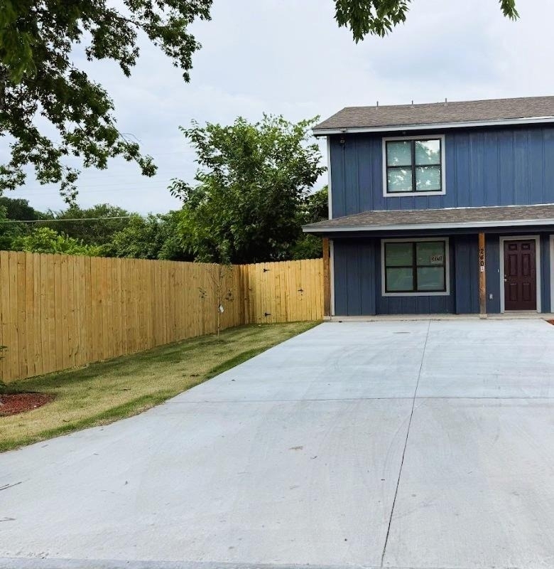 240 W Elm St - Photo 23