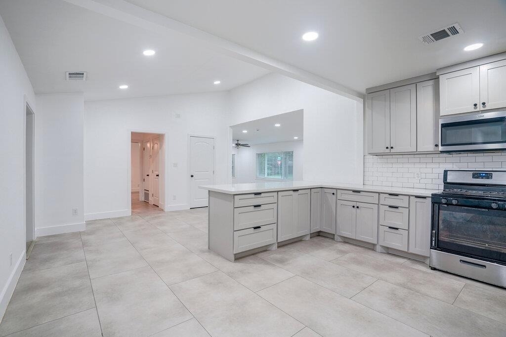 1800 Grace St - Photo 4