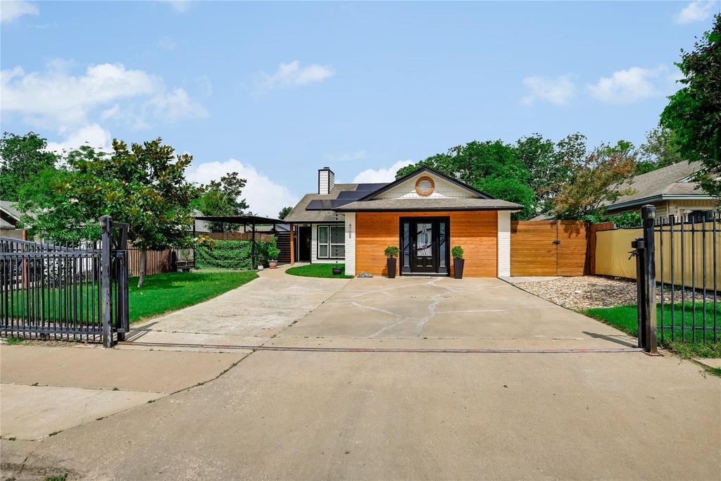 4702 Crest Oak Rd - Photo 0