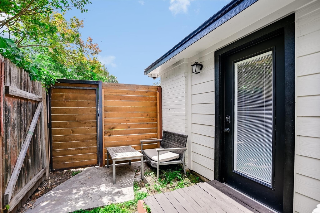 4702 Crest Oak Rd - Photo 16
