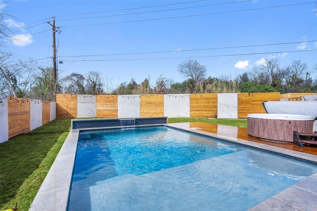 4800 Vinson Dr - Photo 4