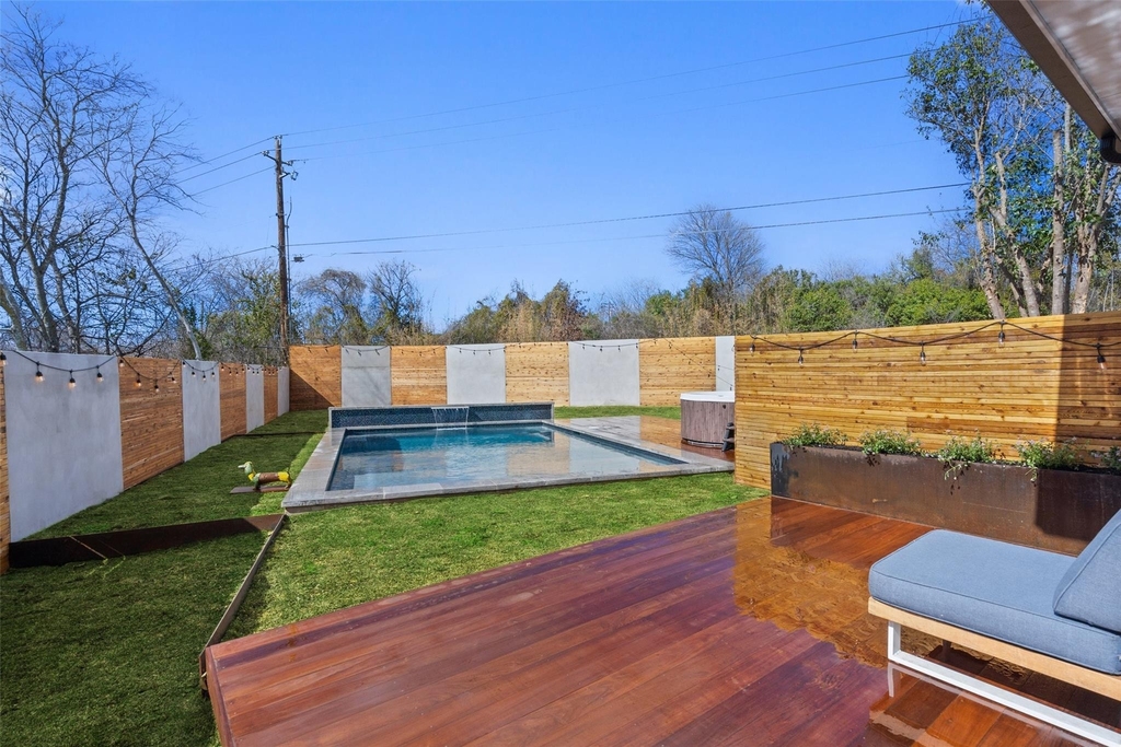 4800 Vinson Dr - Photo 3