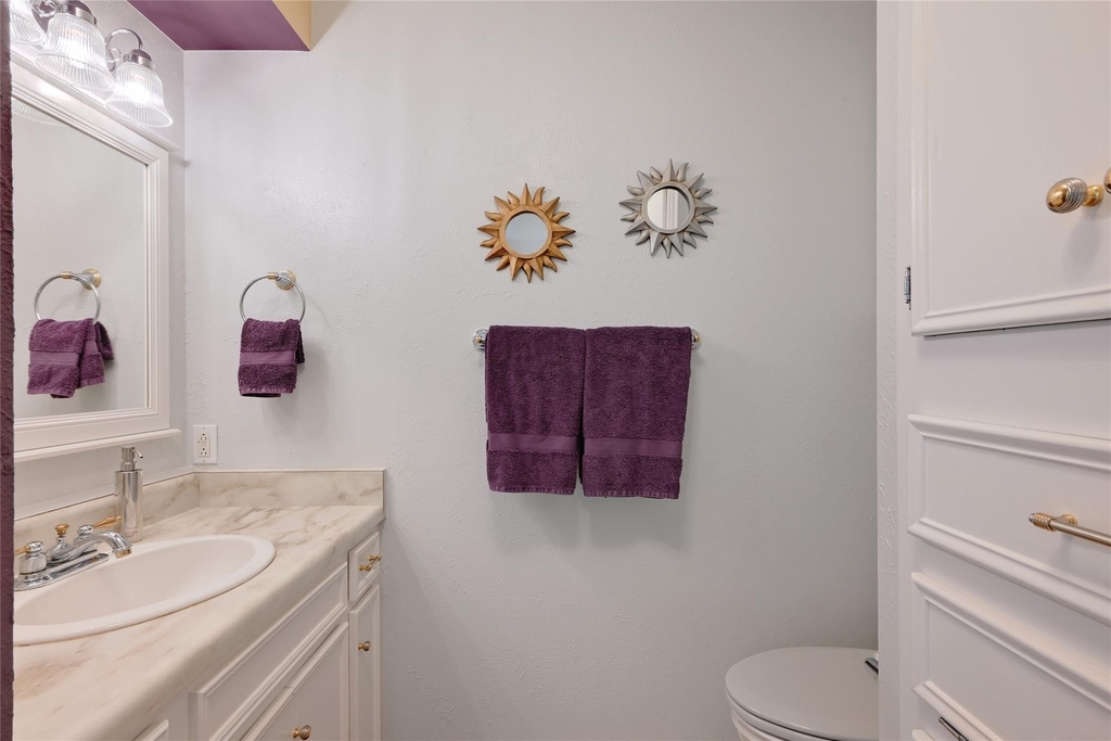 2437 Crosswind Dr - Photo 12