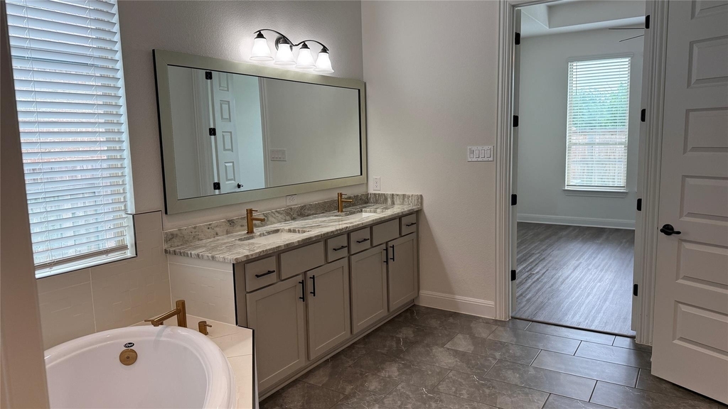 352 Olympic Park Dr - Photo 14
