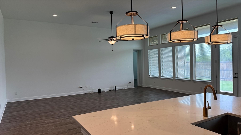 352 Olympic Park Dr - Photo 6