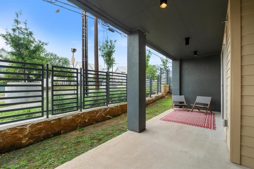 4801 Springdale Dr - Photo 24
