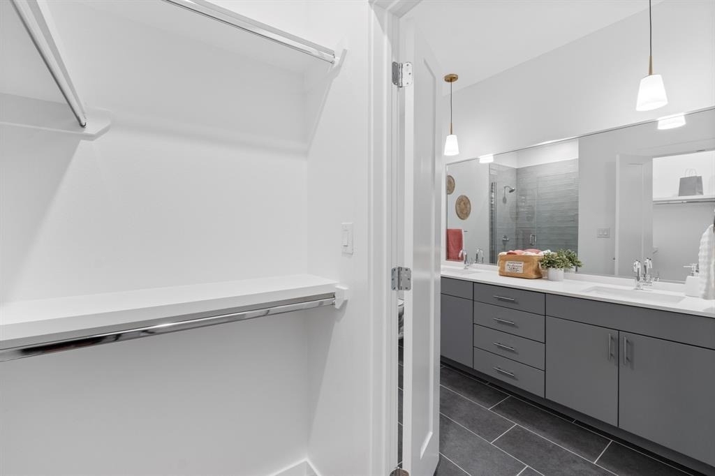 4801 Springdale Dr - Photo 18
