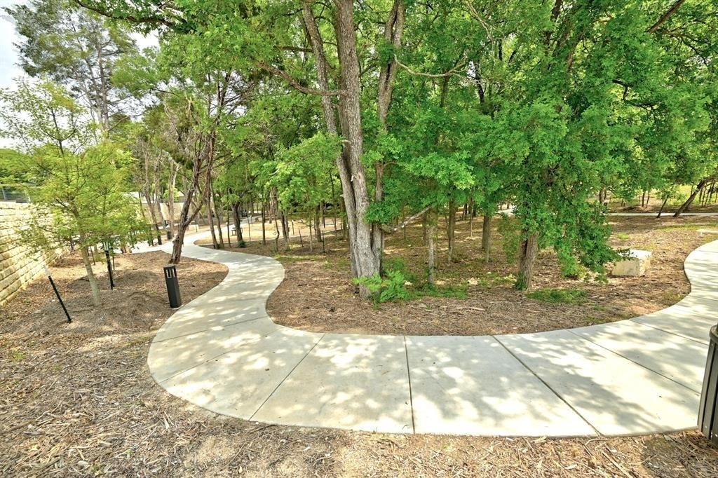 4801 Springdale Dr - Photo 29
