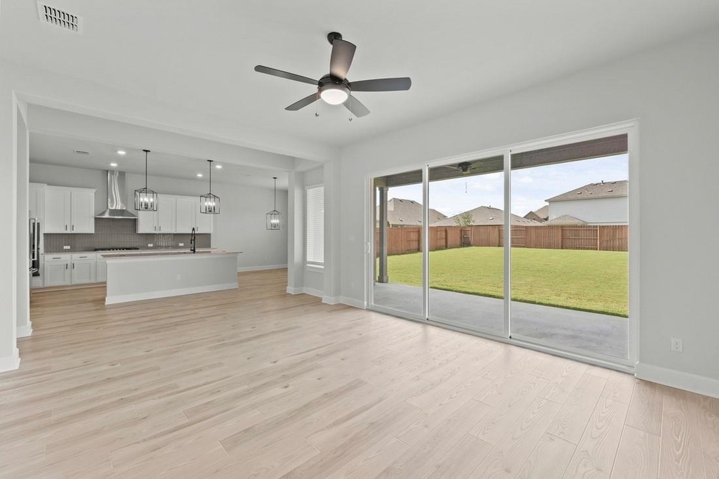 110 Nandina Path - Photo 3