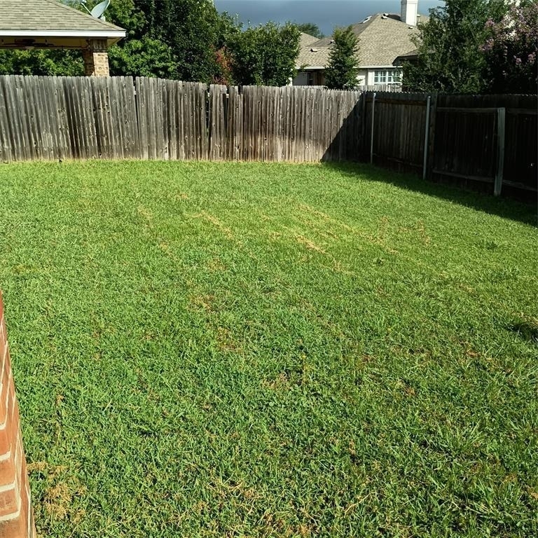 11616 Fletcher Hall Ln - Photo 6