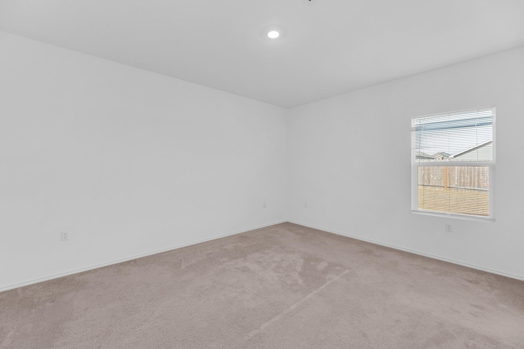 2812 Dezmond Diamond Ct - Photo 11