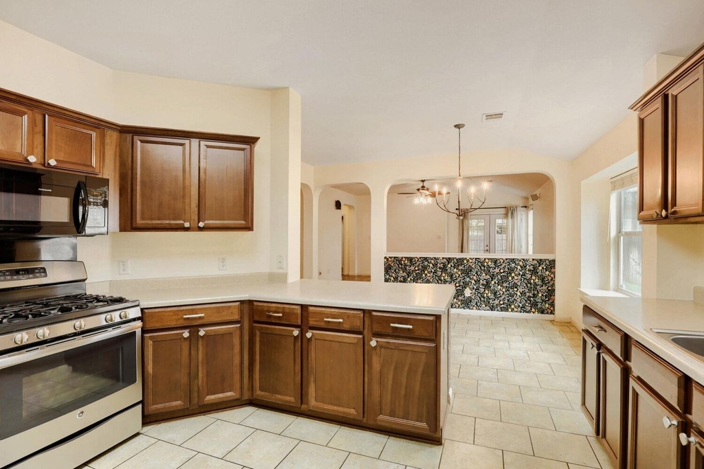 3410 Yogi Berra Way - Photo 3