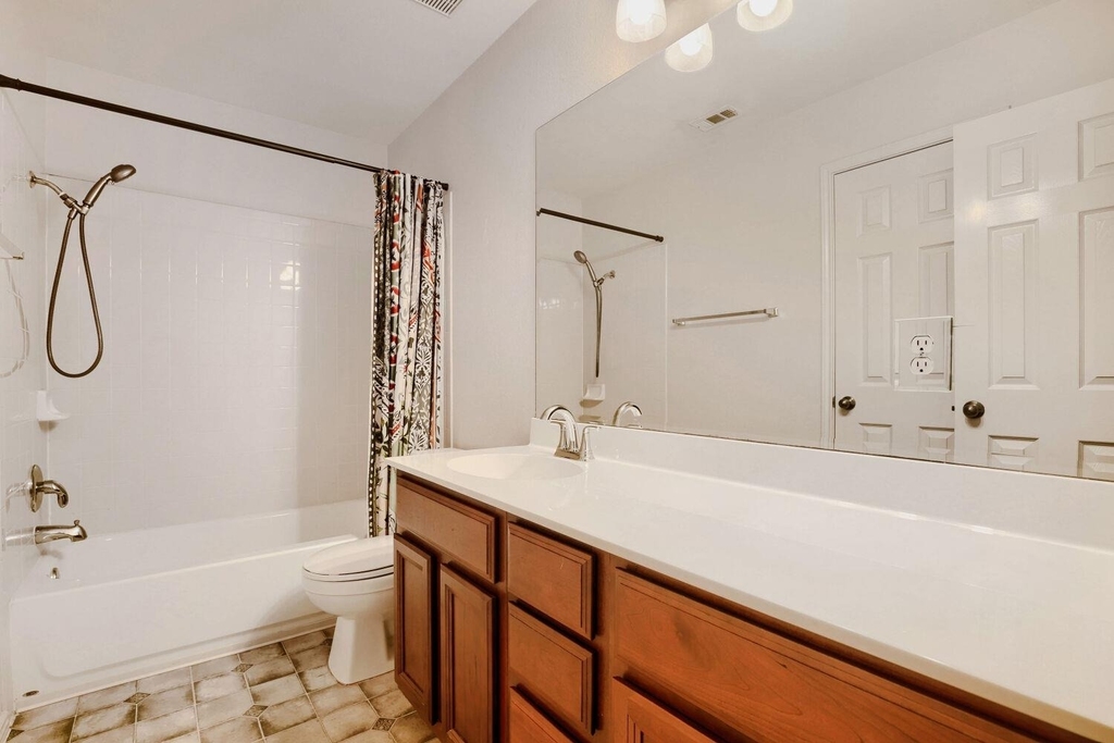 3410 Yogi Berra Way - Photo 20