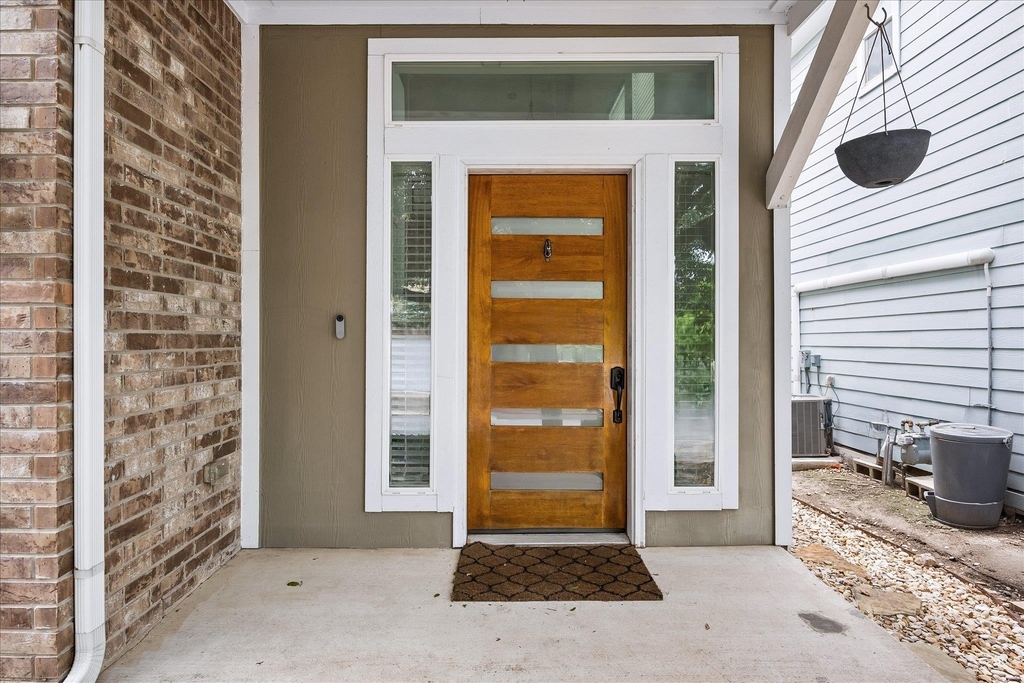 7203 Bertram Ct - Photo 3