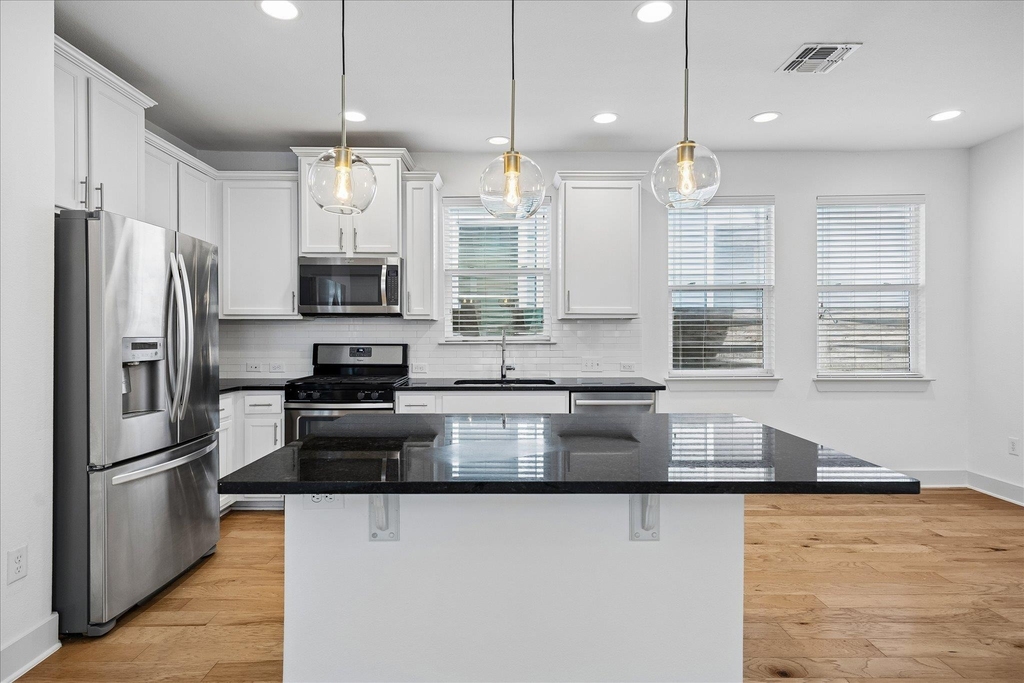 7203 Bertram Ct - Photo 7