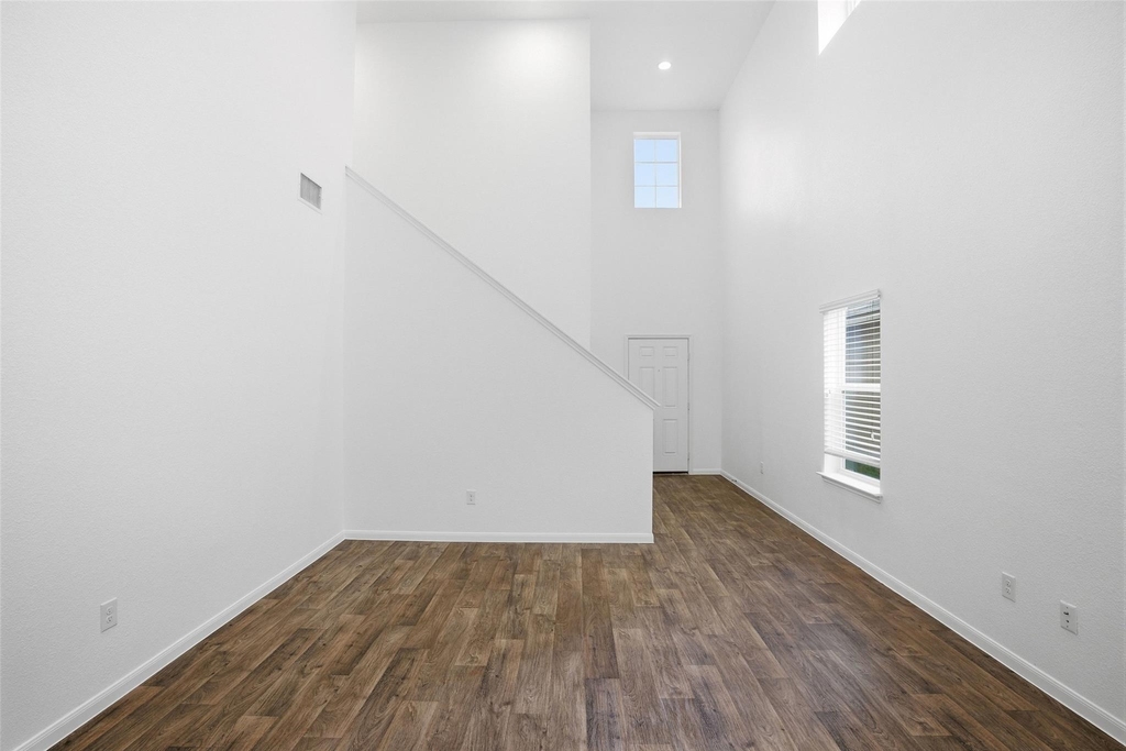 3009 Tilmon Ln - Photo 9