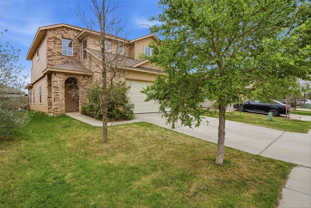3009 Tilmon Ln - Photo 2