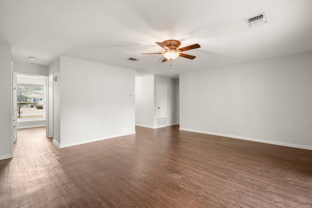 2004 Greenhill Dr - Photo 11