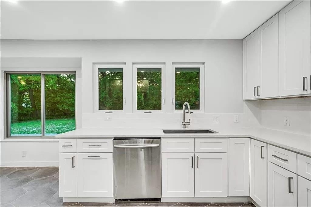 8506 Millway Dr - Photo 13