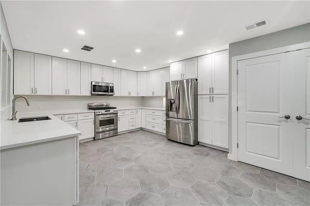 8506 Millway Dr - Photo 11