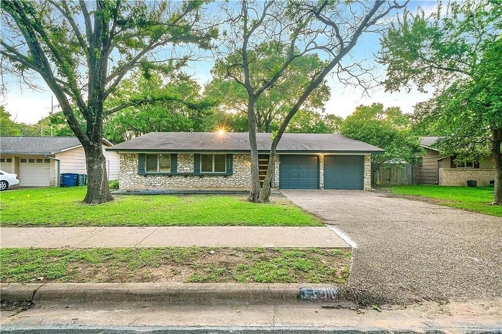 8506 Millway Dr - Photo 0