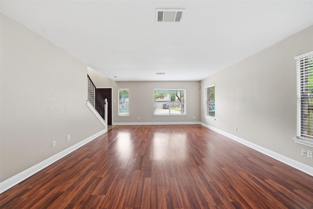 1304 Irene Dr - Photo 9