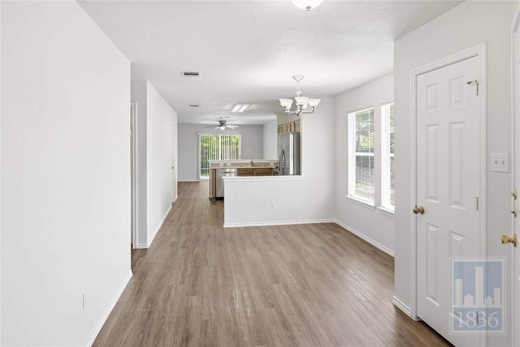 228 Pearl Lake Dr - Photo 3