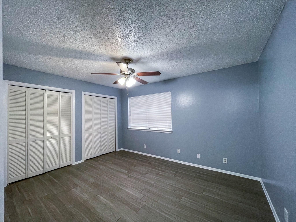 8907 Parkfield Dr - Photo 12