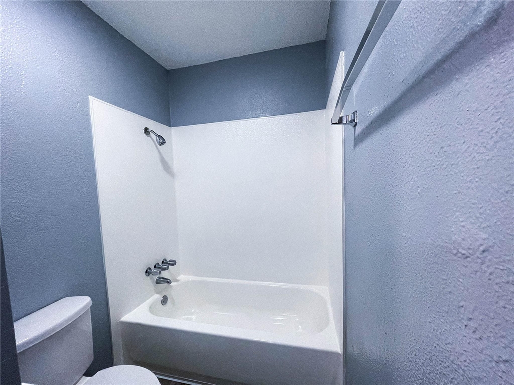8907 Parkfield Dr - Photo 22