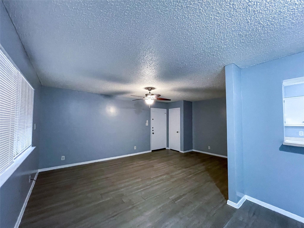 8907 Parkfield Dr - Photo 7