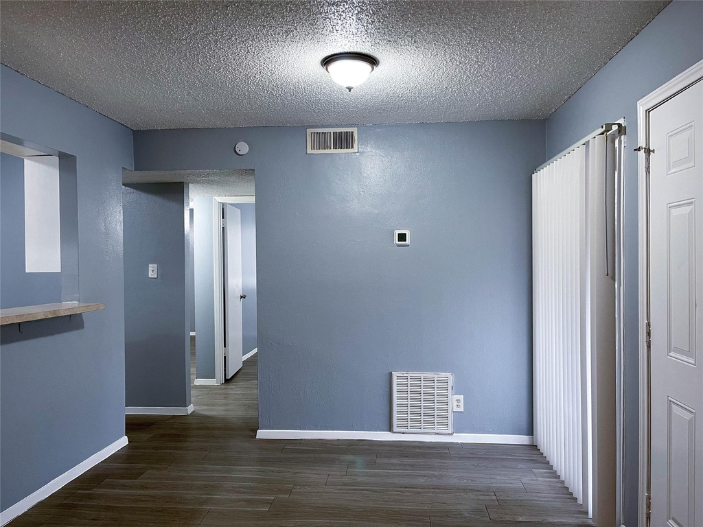 8907 Parkfield Dr - Photo 5