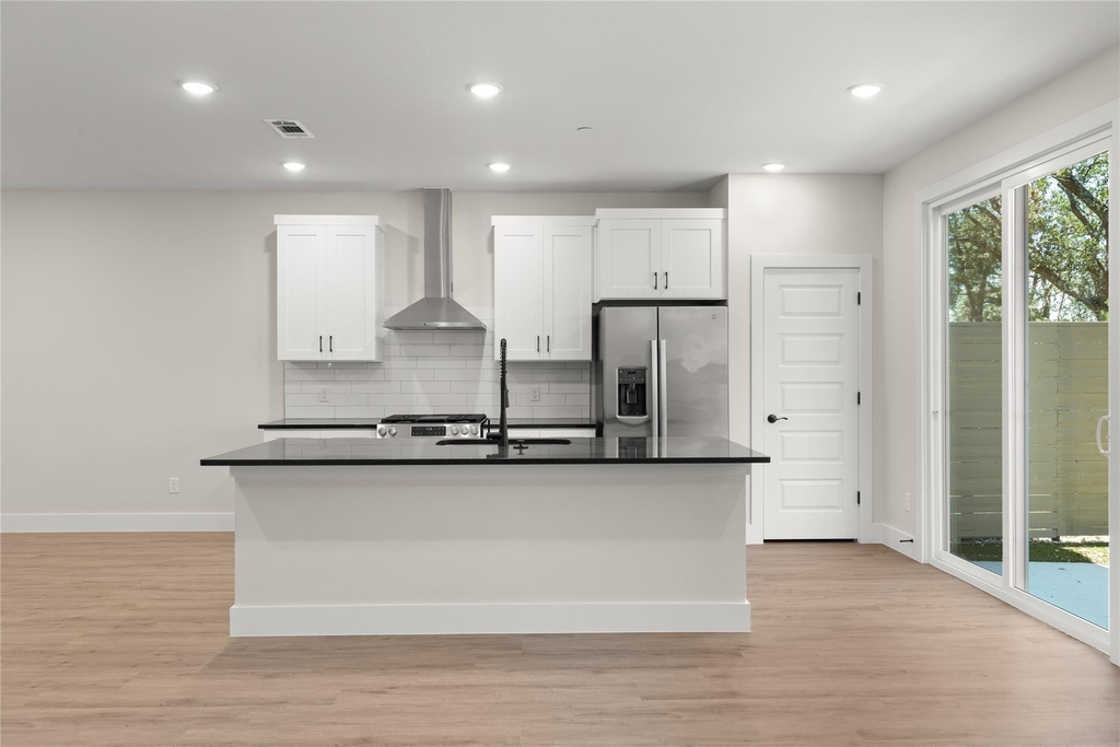 5510 Mobeetie Loop - Photo 3
