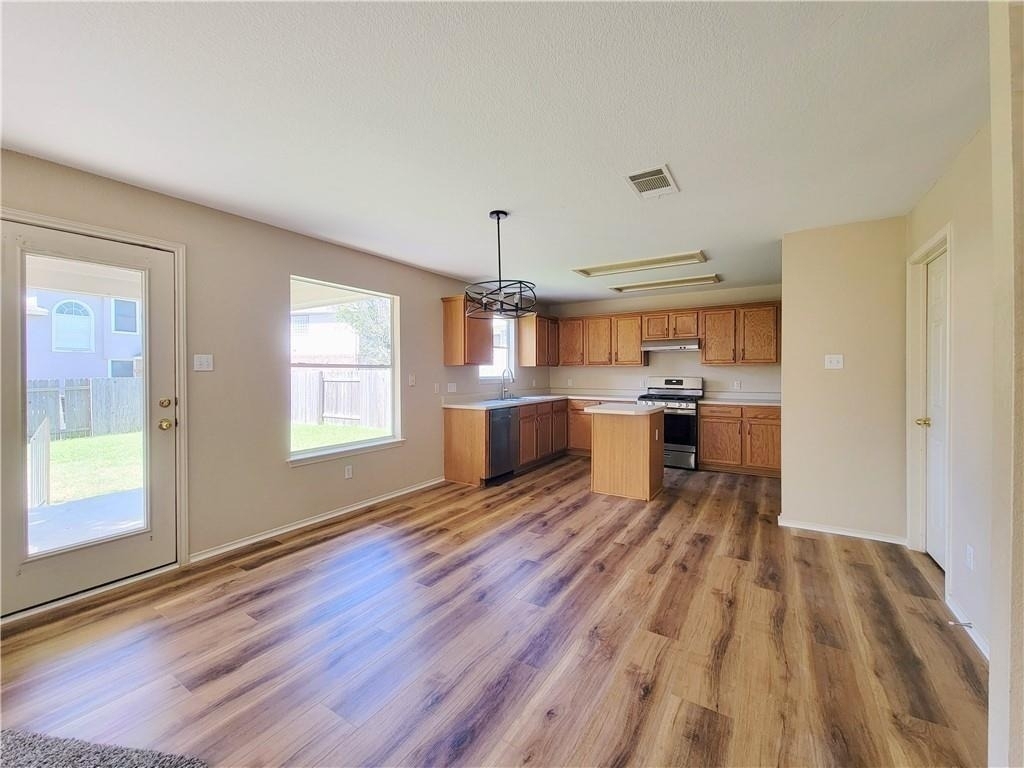 610 Cenizo Path - Photo 4