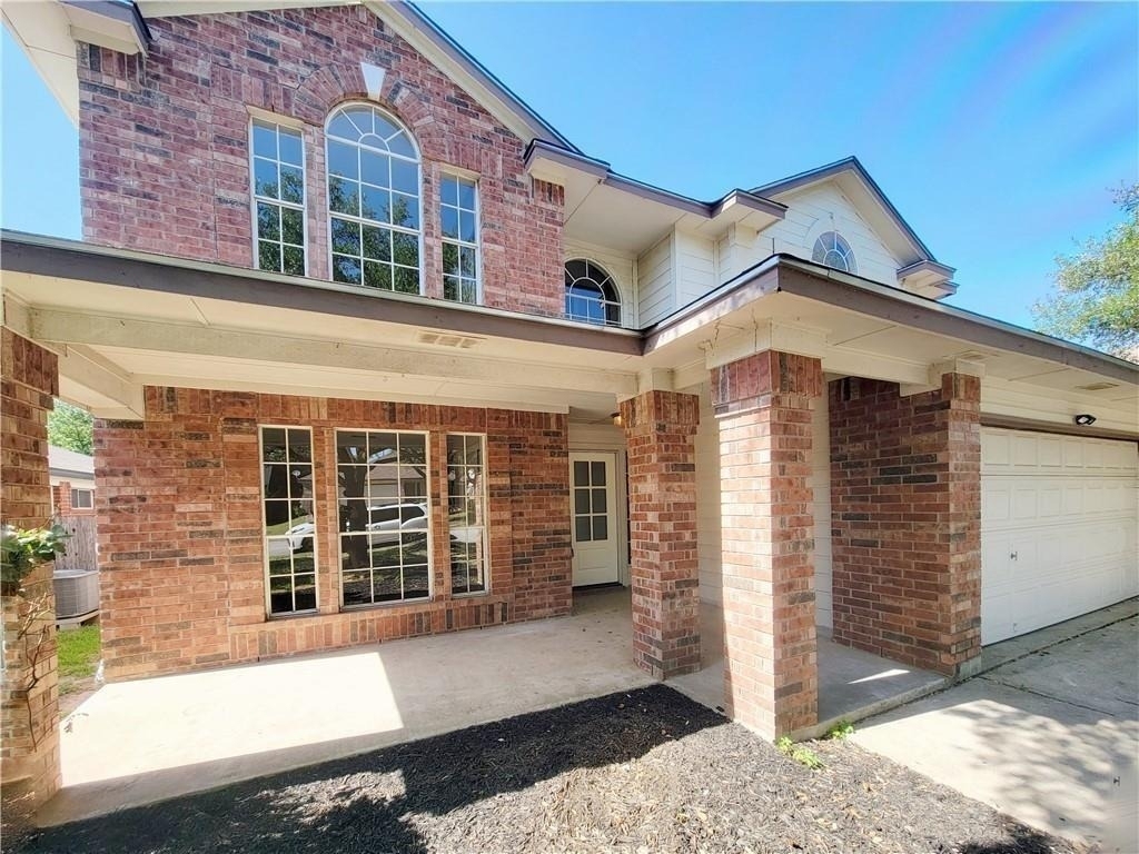 610 Cenizo Path - Photo 1