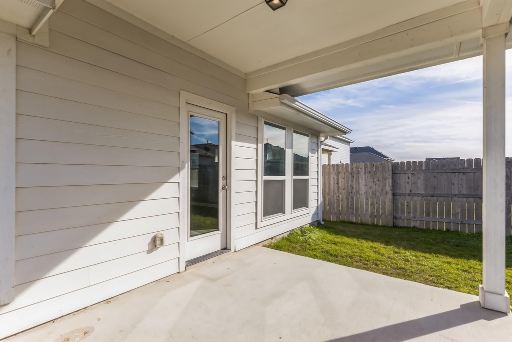 6044 Urbano Bnd - Photo 34